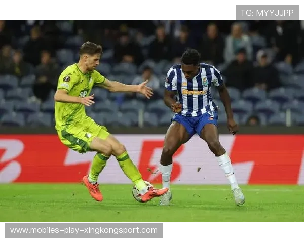 波尔图准备收购德甲中卫铁塔,打造超级防线! 波尔图准备收购德甲中卫铁塔,打造超级防线!